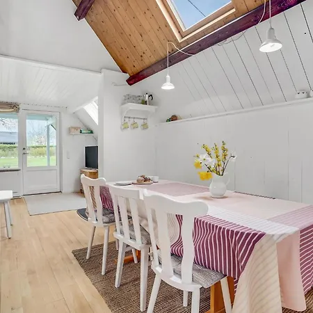 Holiday home Three-bedroom In Sydals
