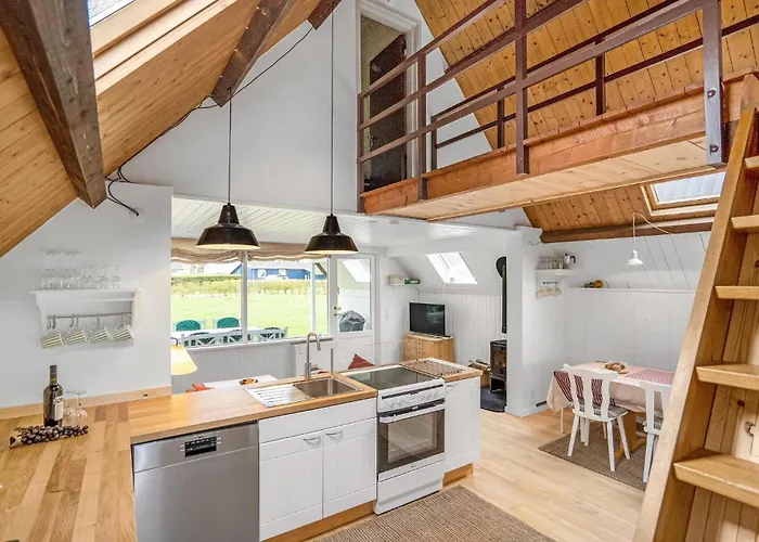 Three-bedroom In Sydals * Skovmose